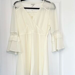 BLACK SWAN Dress Ivory Wrap VNeck Lace Bell Slv Ruffle NWOT Sz S